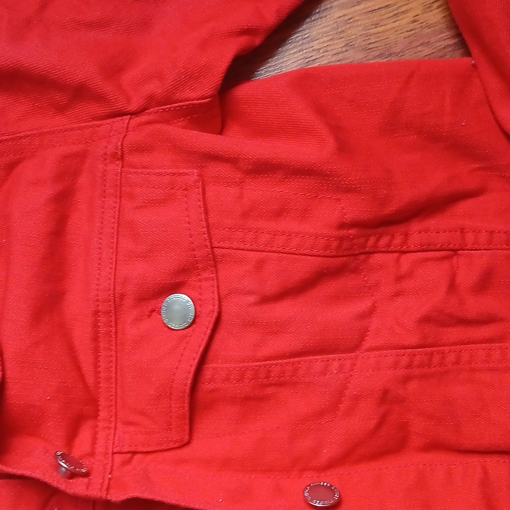 Cropped Red Denim Jacket - Picture 3 of 8